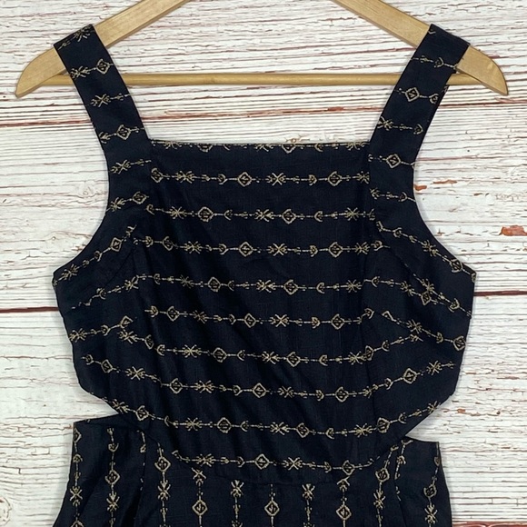 NWT Urban Outfitters Ecote Cut Out A-Line Mini Dress in Black Print Sz 4 - Picture 8 of 16